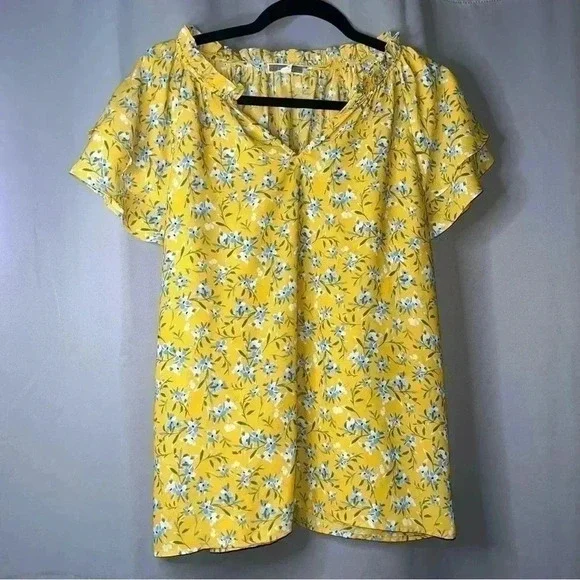 Pleione Women's Short Sleeve Medium Shirt Yellow with Blue Flowers - Picture 1 of 5